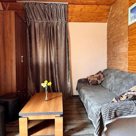 Cottage 구다우리 외부 사진